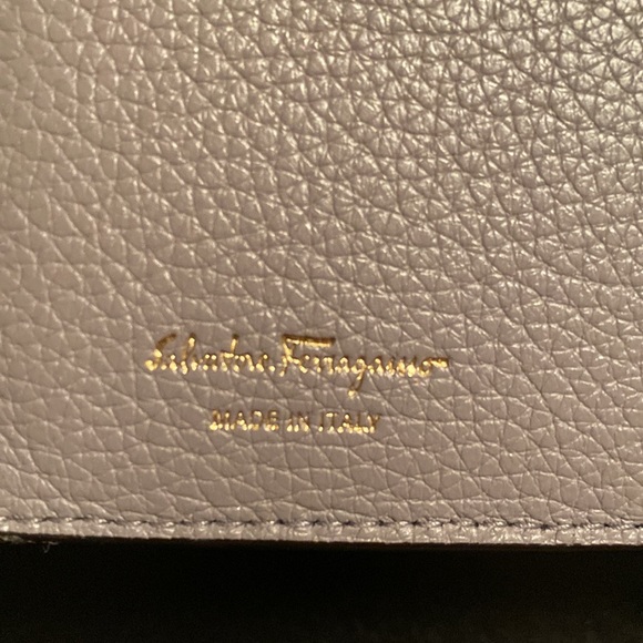 iPhone 11 Pro case Salvatore Ferragamo smooth leather wallet phone case in box - Picture 3 of 9